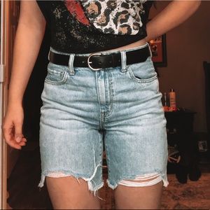 AE Tom girl Bermuda shorts